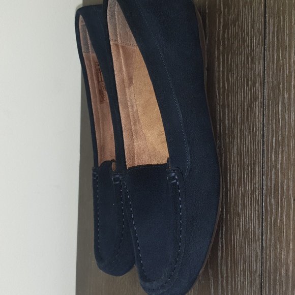 Vionic Debbie slip Navy Blue Suede Leather comfort Flats - Picture 1 of 7